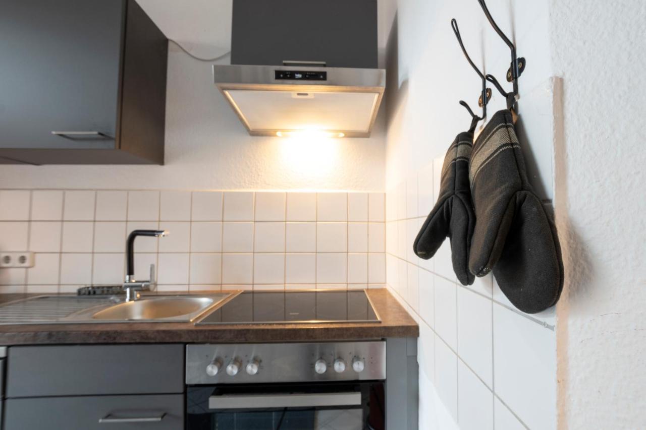 Zwickau Mittendrin, Tolles Balkon-Apartment Buitenkant foto