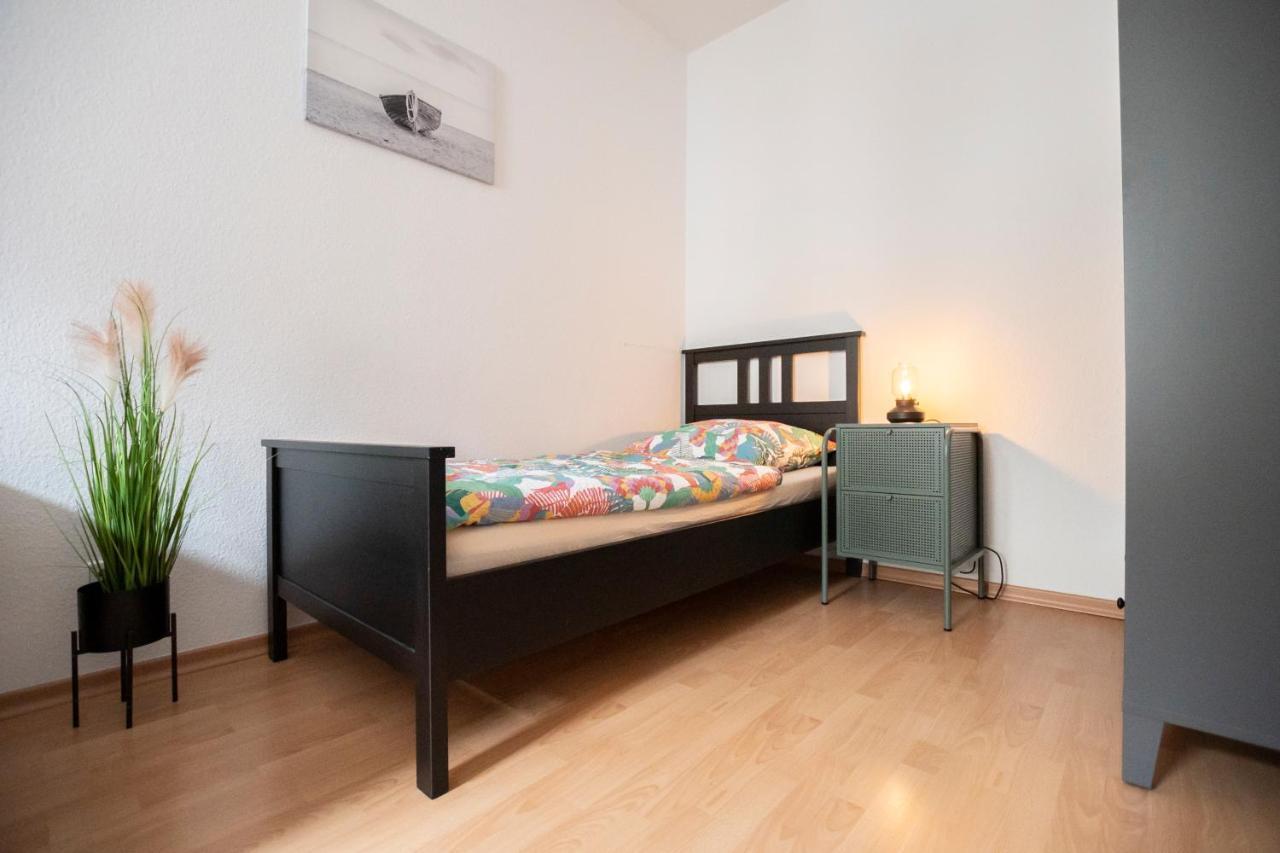 Zwickau Mittendrin, Tolles Balkon-Apartment Buitenkant foto