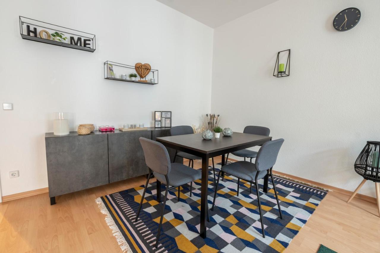 Zwickau Mittendrin, Tolles Balkon-Apartment Buitenkant foto