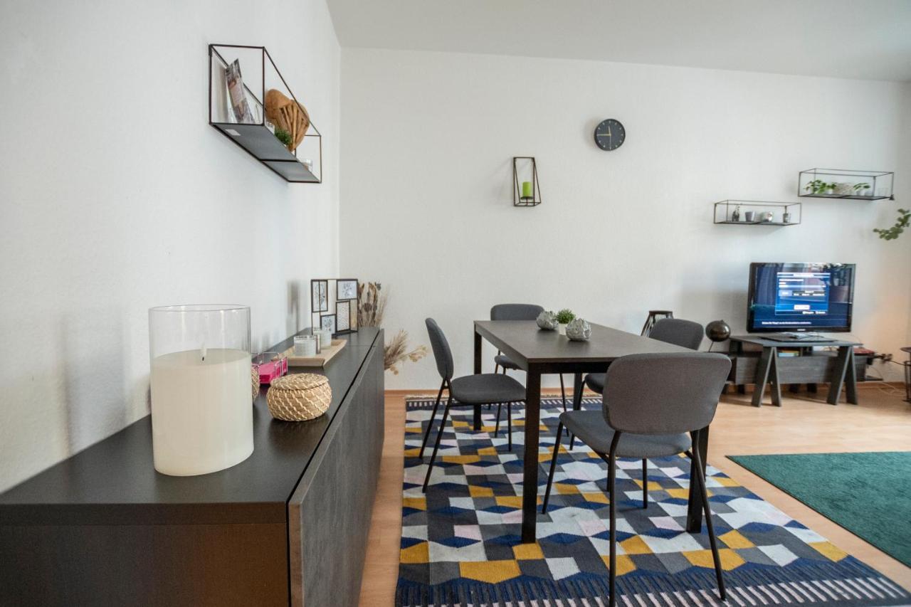 Zwickau Mittendrin, Tolles Balkon-Apartment Buitenkant foto
